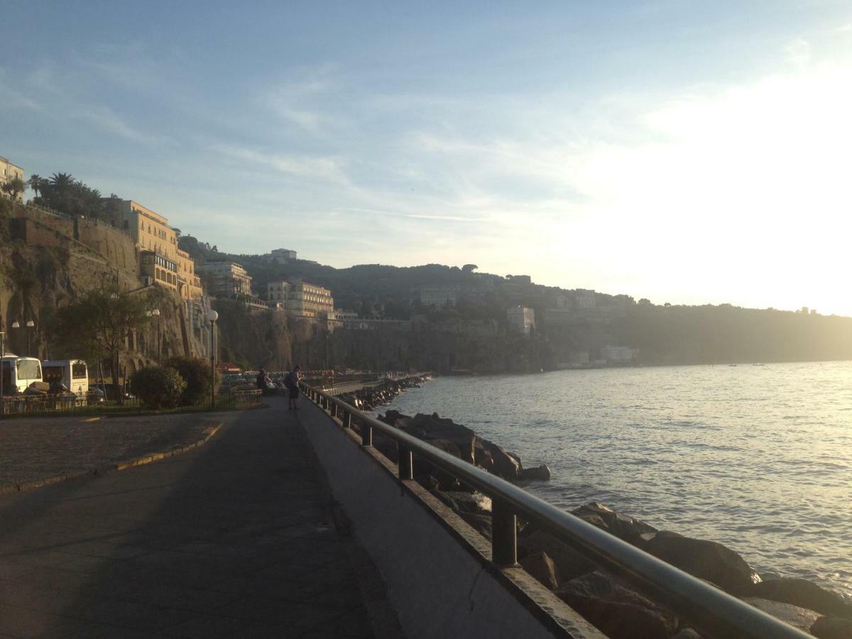 דירות מסה לוברנסה Terrazza Sul Golfo מראה חיצוני תמונה